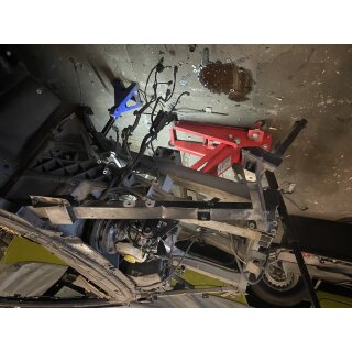Lamborghini Gallardo Rahmen Hilfsrahmen vorn links Kotfl&uuml;gelhalter Topaz Halterung LP500 LP520